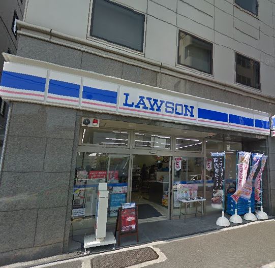 ブリックコート神田錦町 コンビニ