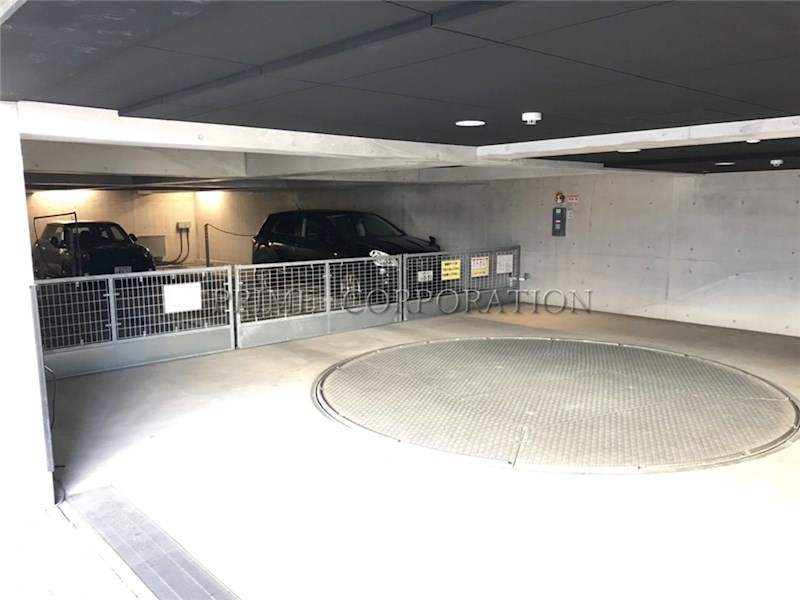 カスタリア目黒長者丸 駐車場