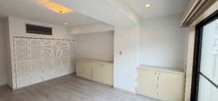 アーバン駒沢 収納