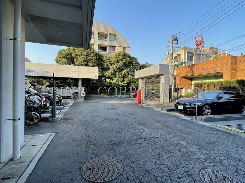 パークアクシス代官山 駐車場