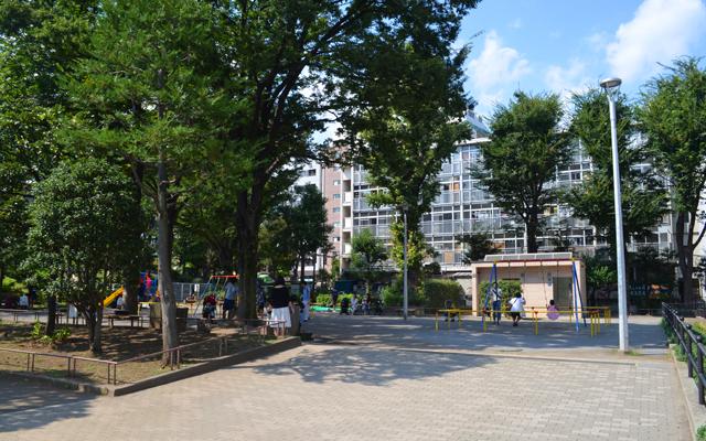小石川ザ・レジデンス イーストスクエア 公園