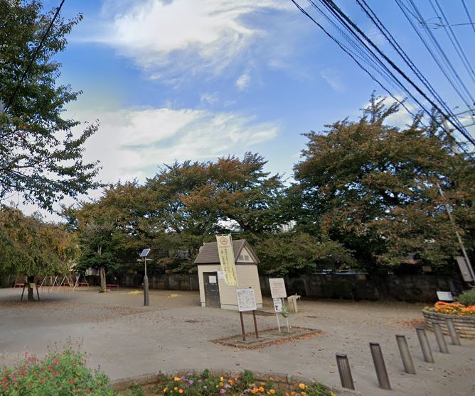 エルファーロ三鷹 公園