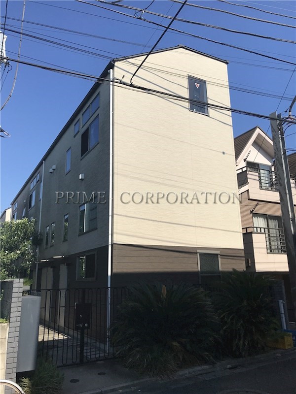 カルティエラタン三軒茶屋 外観