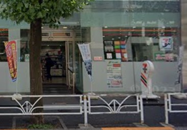イースタンホームズ猿楽 コンビニ