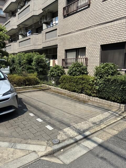 メゾンボヌール１５ 駐車場