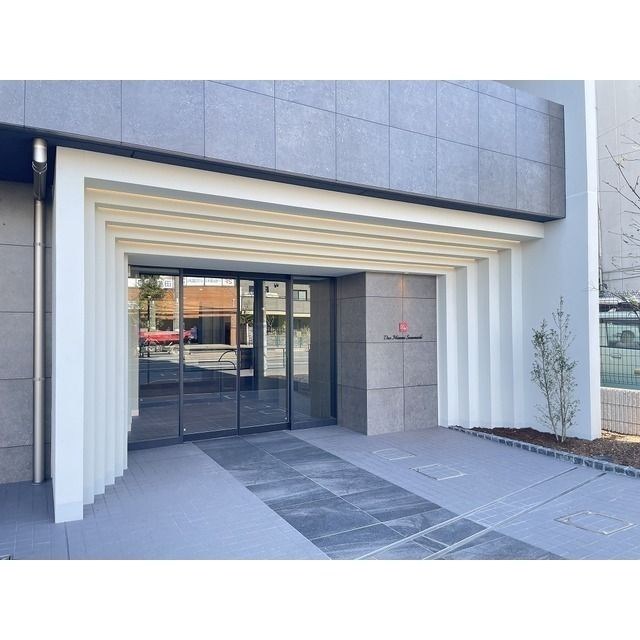ドゥーエ南砂町 エントランス