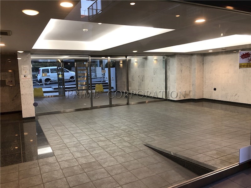 アパートメンツ東山 エントランス