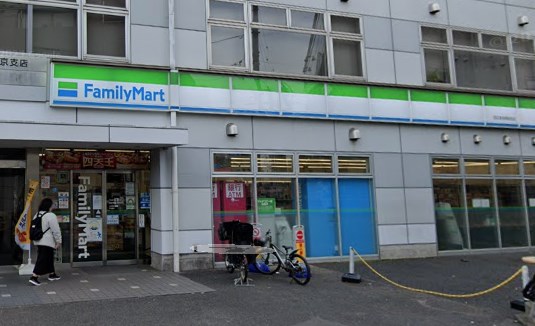 フォレストメゾン773 コンビニ