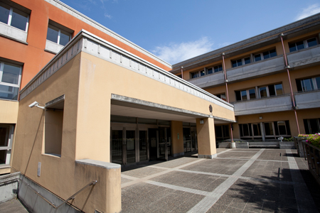 コア上野毛 中学校