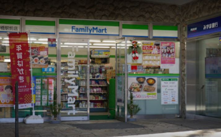 クレスト代々木 コンビニ