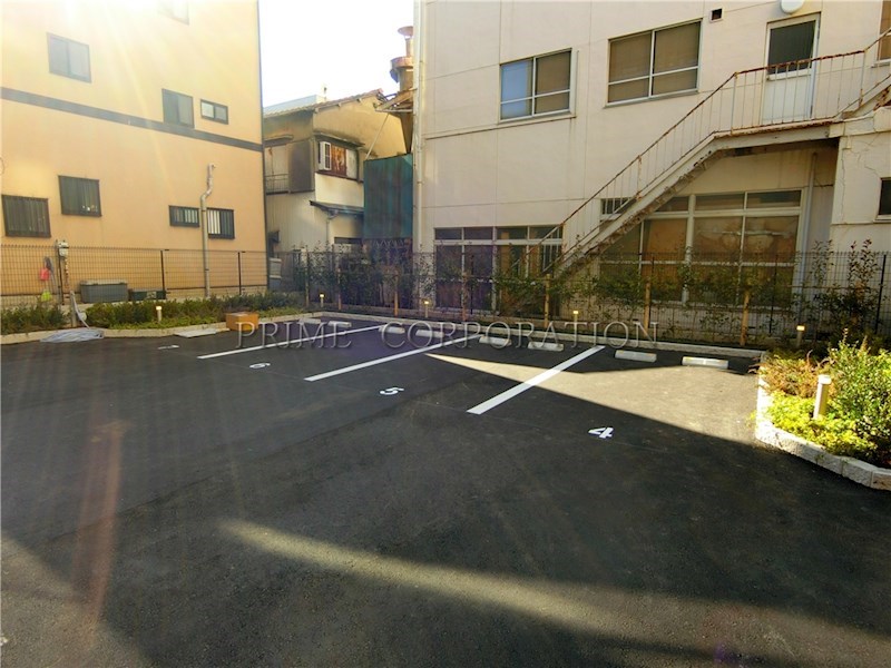 コンフォリア東陽町 駐車場