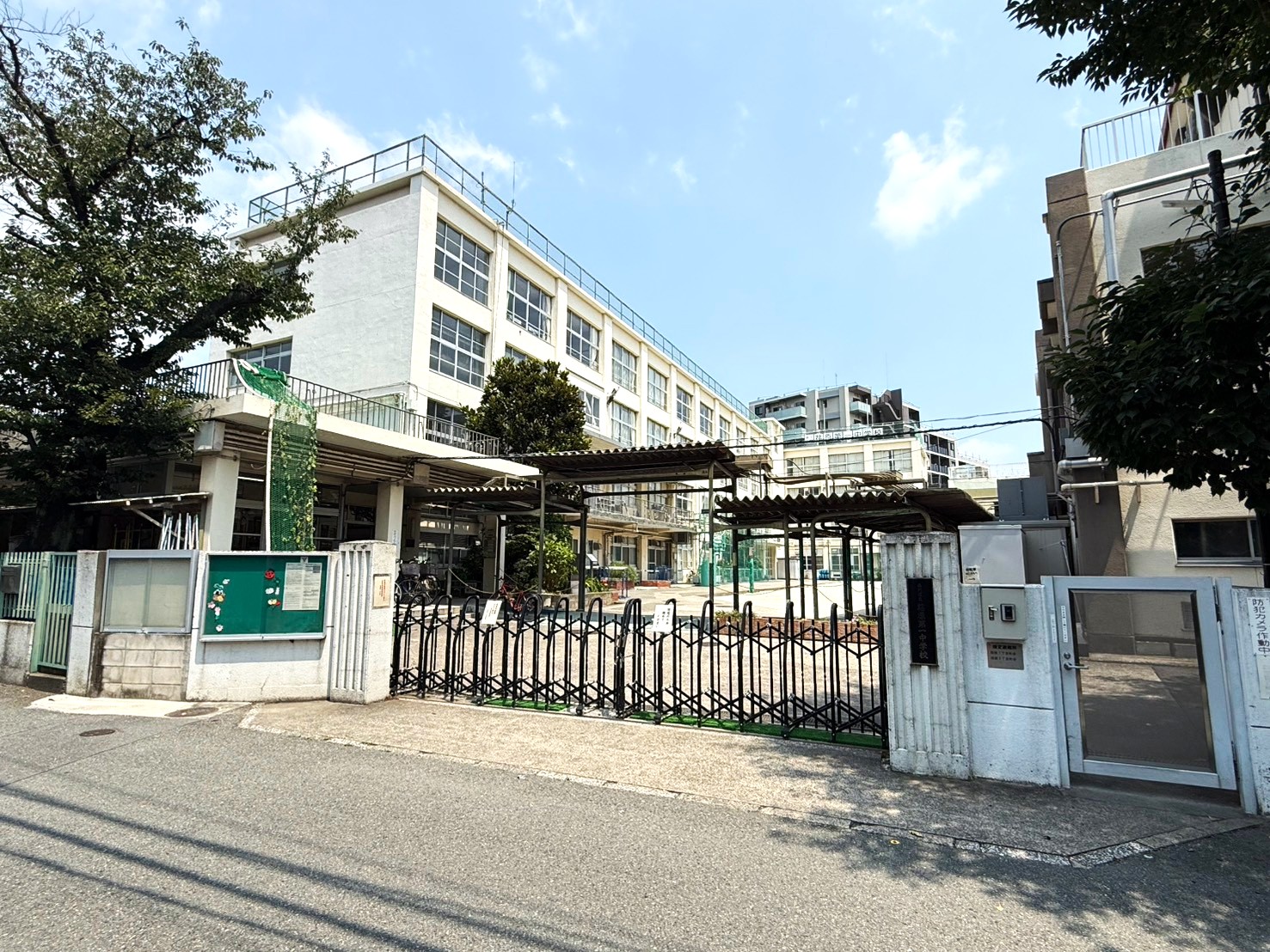 エルアルカサル武蔵小山 中学校