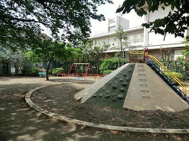 田園調布愛和マンション 公園
