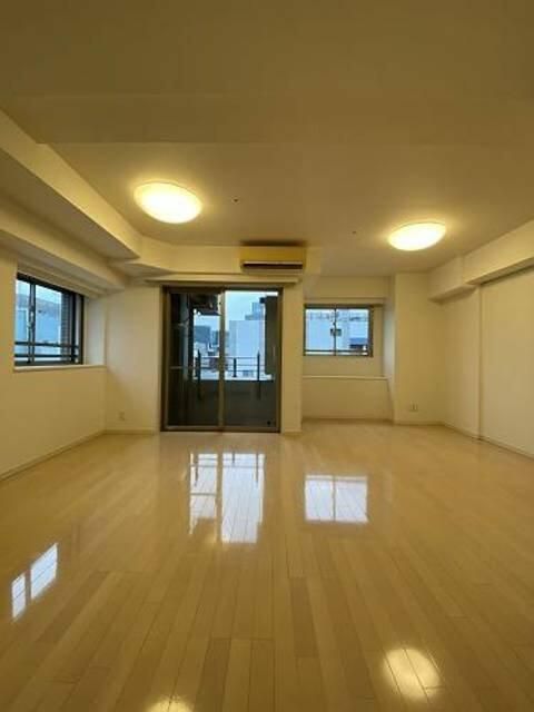 東京都千代田区神田多町２丁目 リビング