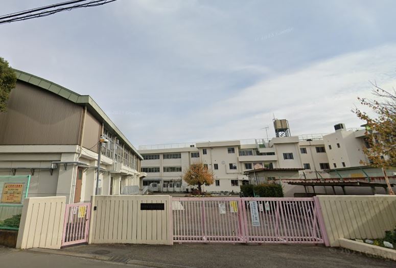 東京都調布市布田６丁目 小学校