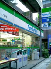 快適空間　奏 コンビニ