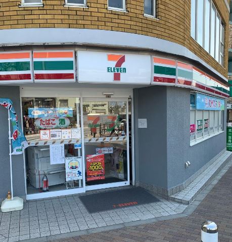 ハイウェル下北 コンビニ