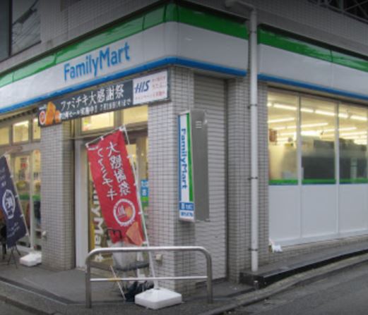 ハイウェル下北 コンビニ
