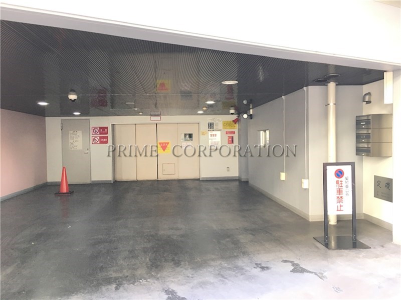 グランドメゾン三軒茶屋 駐車場