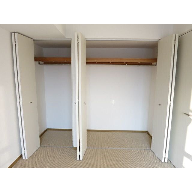 グランドメゾン三軒茶屋 収納
