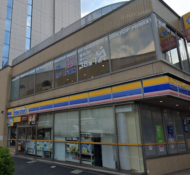 新宿区若葉3丁目住宅 コンビニ