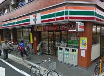ラフィネ三軒茶屋 コンビニ