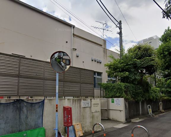 東京都杉並区和泉４丁目 図書館