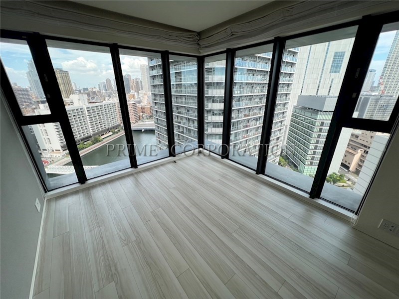 DEUX TOURS CANAL&SPA EAST リビング
