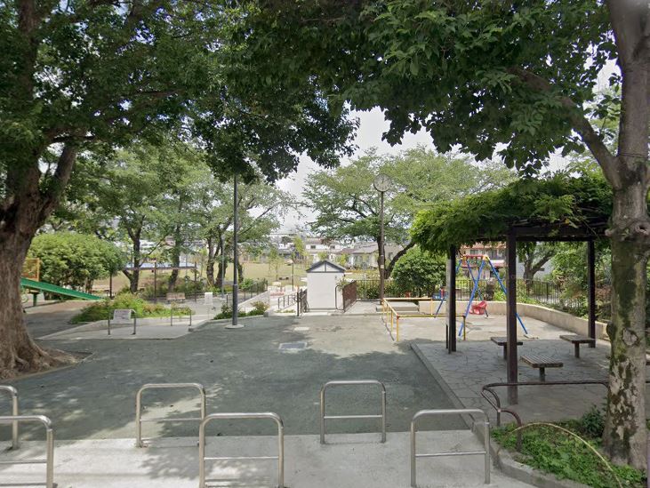 東京都豊島区雑司が谷２丁目 公園