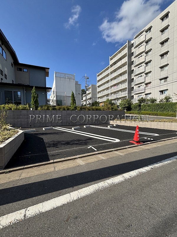 ウッドヴィラ西馬込 駐車場