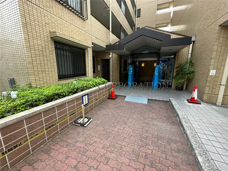 ジュネス エントランス