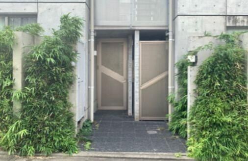 モーメンタム エントランス