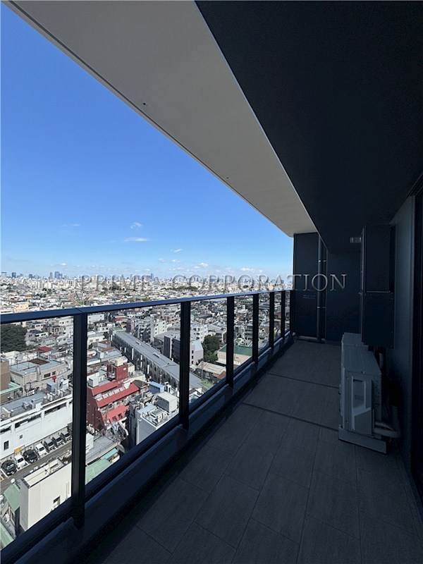 JIYUGAOKA MUSE SQUARE THE RESIDENCE ベランダ