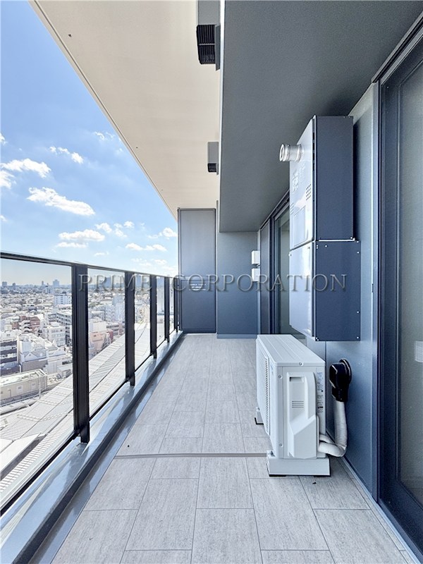 JIYUGAOKA MUSE SQUARE THE RESIDENCE ベランダ