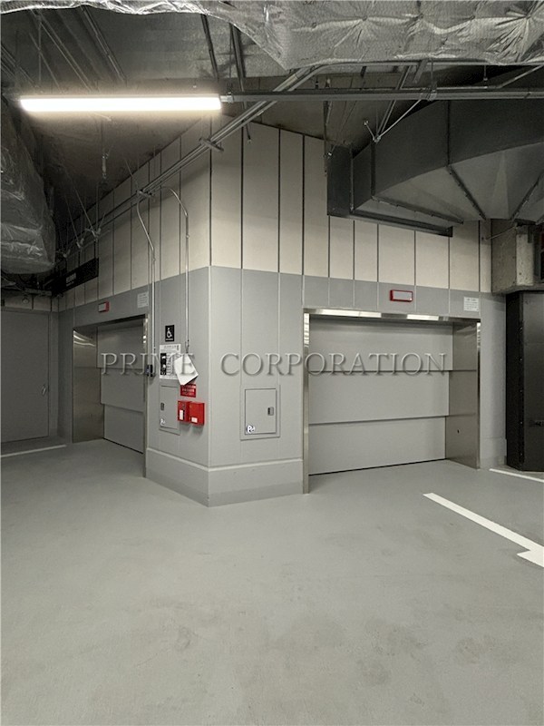 JIYUGAOKA MUSE SQUARE THE RESIDENCE 駐車場