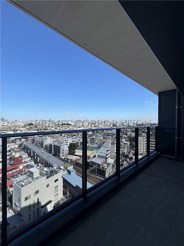 JIYUGAOKA MUSE SQUARE THE RESIDENCE ベランダ