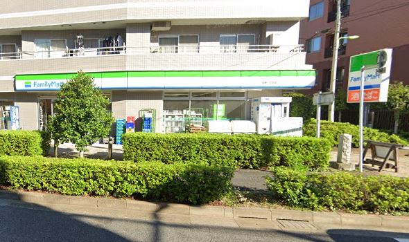 フルリール駒沢 コンビニ