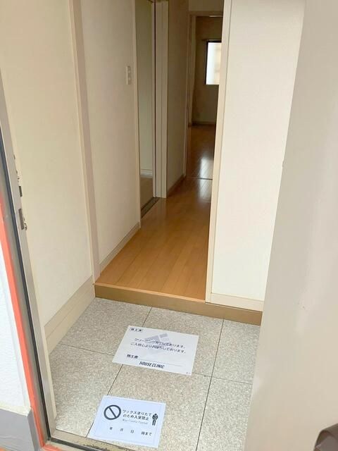 ドミール代々木 玄関