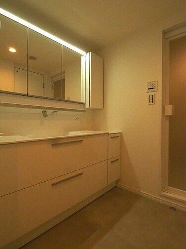 高輪マンション 洗面所