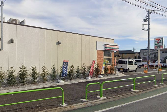 世田谷区成城917戸建賃貸 コンビニ