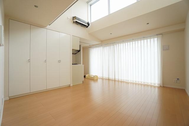 アーバンフラッツ目黒本町 リビング