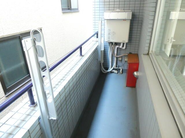 ウィスタリアヒルズS棟 ベランダ
