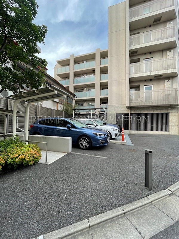 イニシアイオ武蔵小山 駐車場