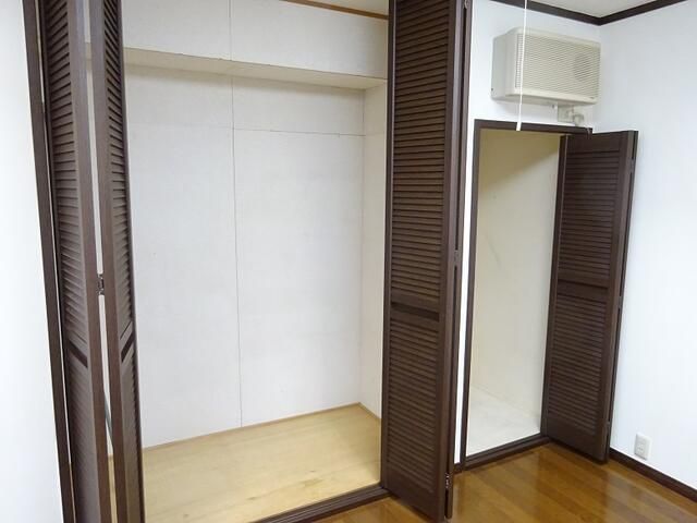 ヴィラキャトレア 収納