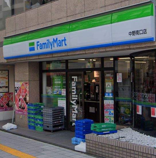 ヴィラキャトレア コンビニ