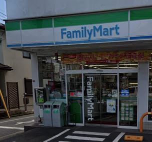 メゾン・ルミエール コンビニ