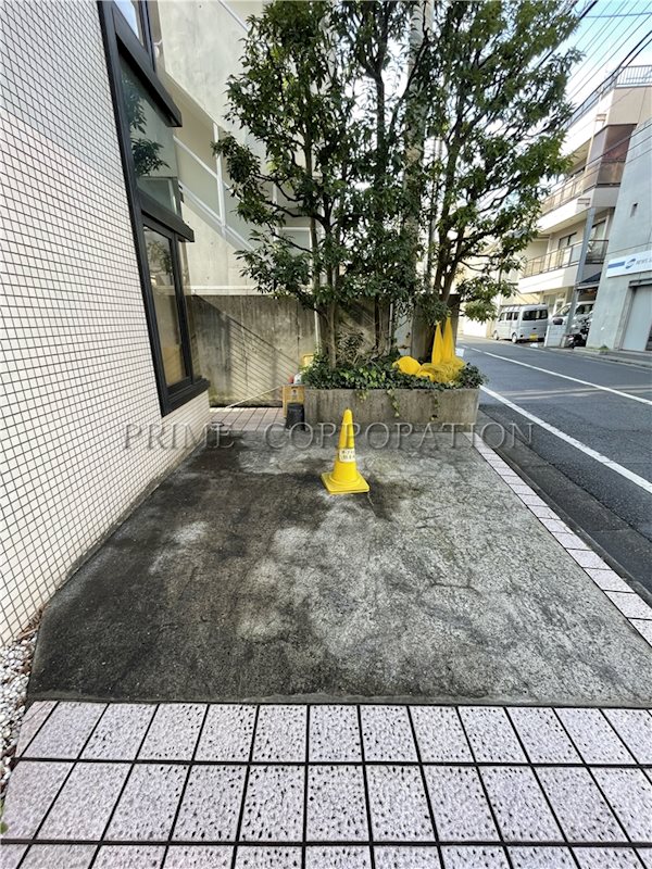 オークテラス 駐車場