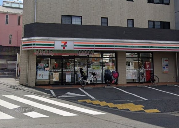 Aireville コンビニ