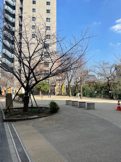 ウェルスクエアイズム恵比寿 公園