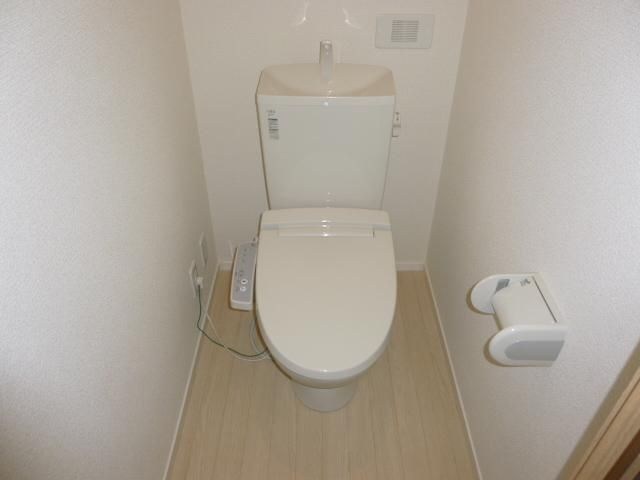 シャルール 間取り